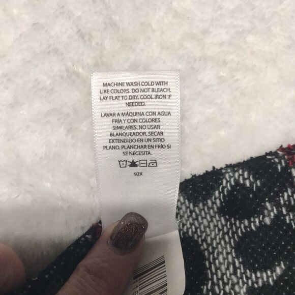 Winter Scarf with Deer Red/Black/White 76“ Long with Fringe - Picture 7 of 7